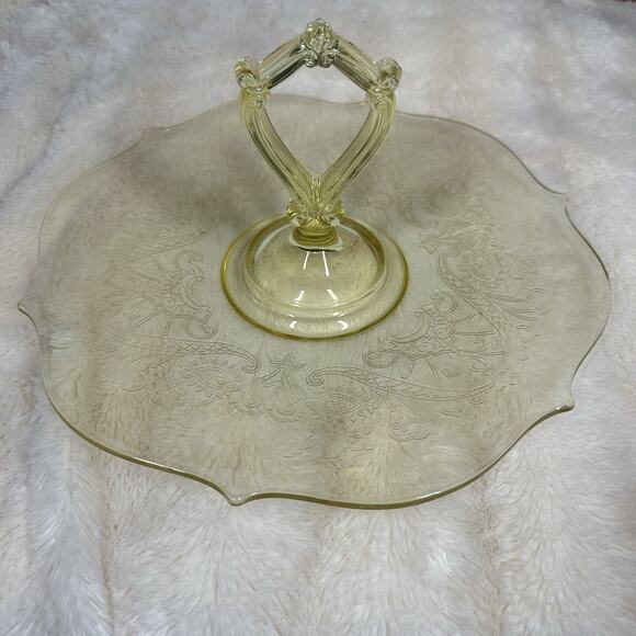 Lancaster Glass Elegant Landrum Topaz Yellow Cut Design Center Handle Tray 1932 - Picture 5 of 6